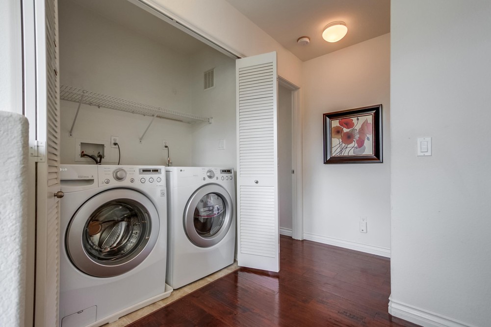 Virtual tour photo 38 of 41 for 16916 Hutchins Landing UNIT 65