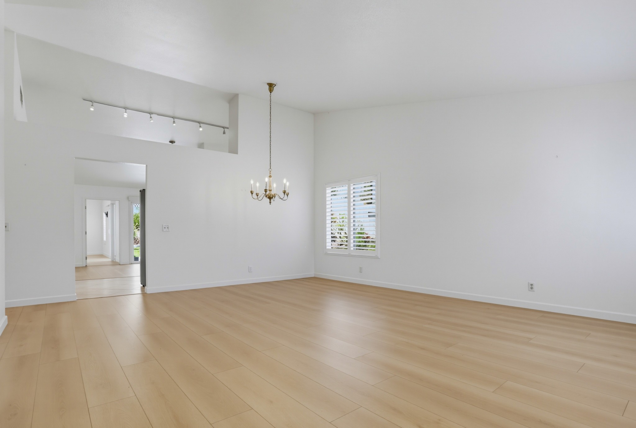 Virtual tour photo 7 of 45 for 1692 Avenida Oceano