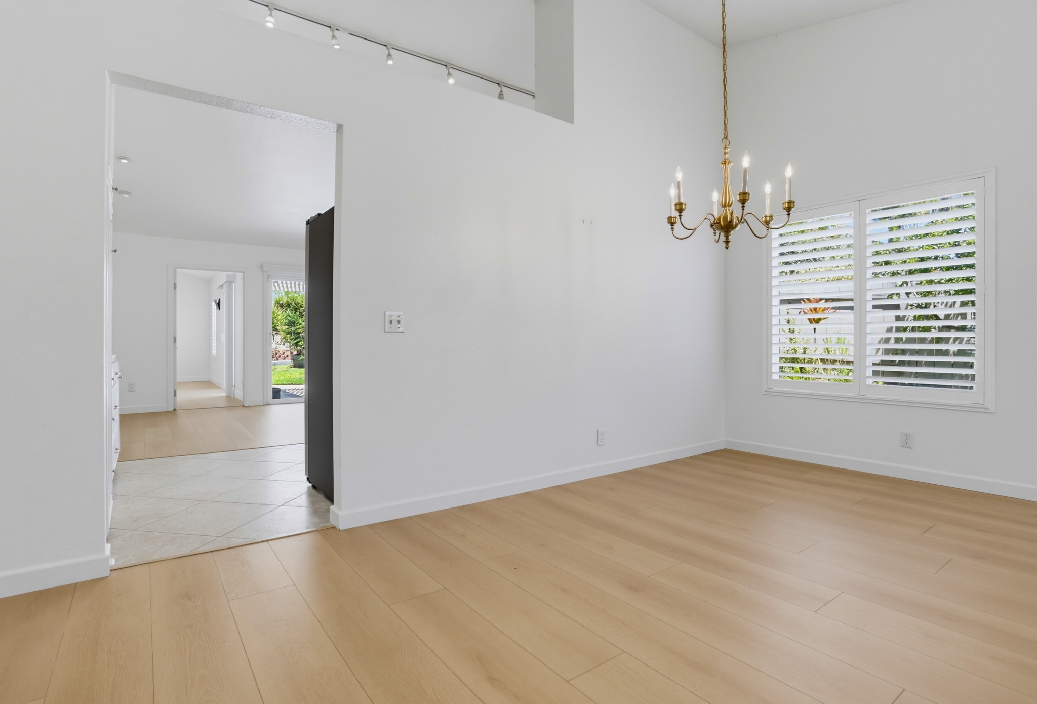 Virtual tour photo 10 of 45 for 1692 Avenida Oceano