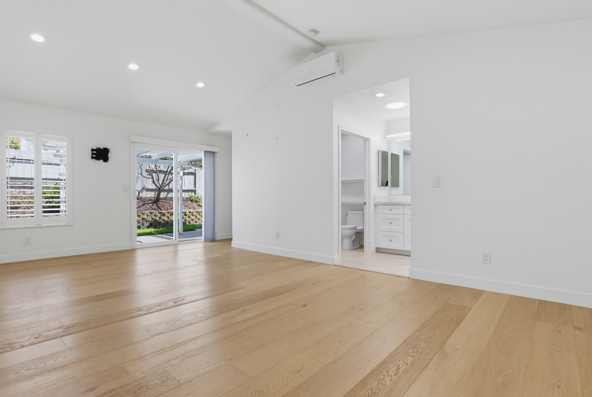 Virtual tour photo 22 of 45 for 1692 Avenida Oceano
