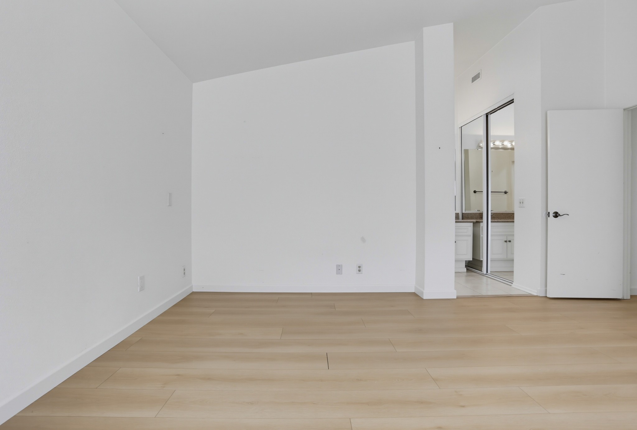 Virtual tour photo 28 of 45 for 1692 Avenida Oceano