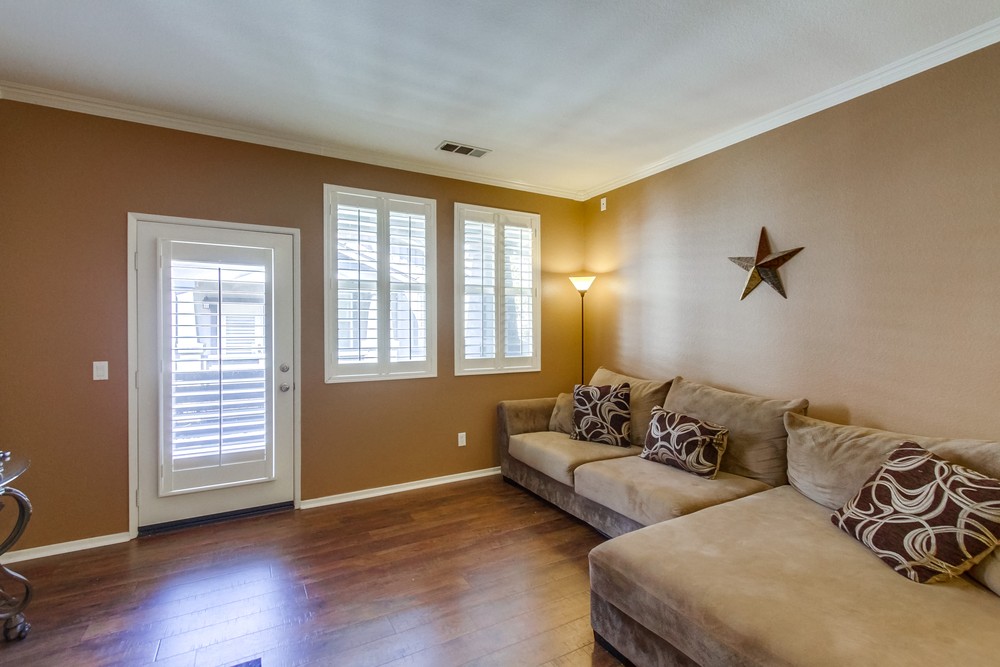Virtual tour photo 6 of 24 for 16935 Laurel Hill Ln