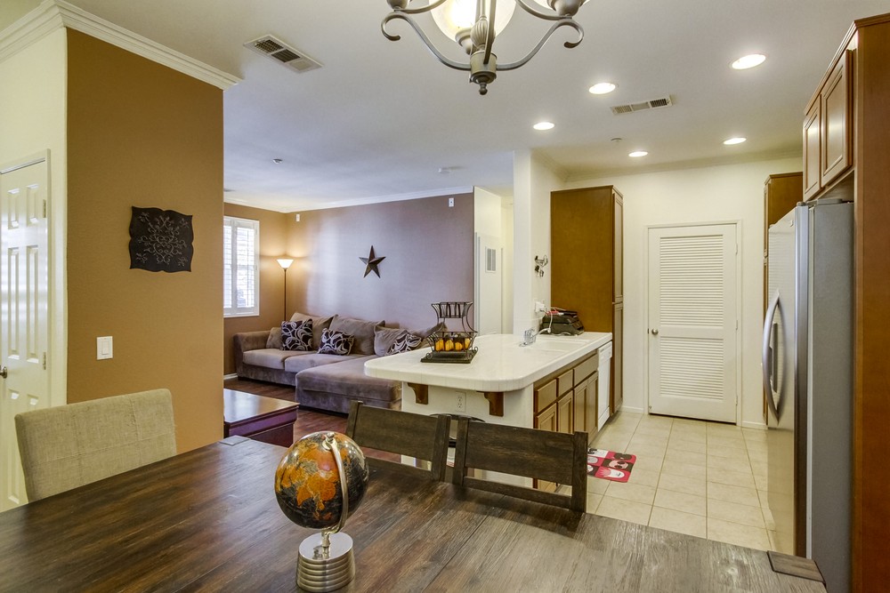 Virtual tour photo 10 of 24 for 16935 Laurel Hill Ln