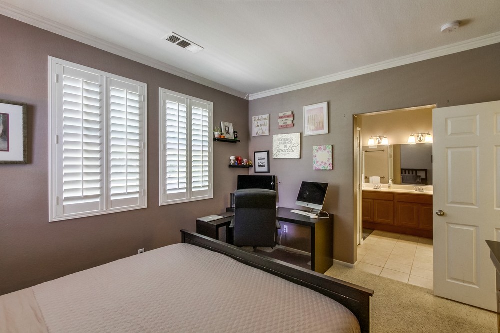 Virtual tour photo 15 of 24 for 16935 Laurel Hill Ln