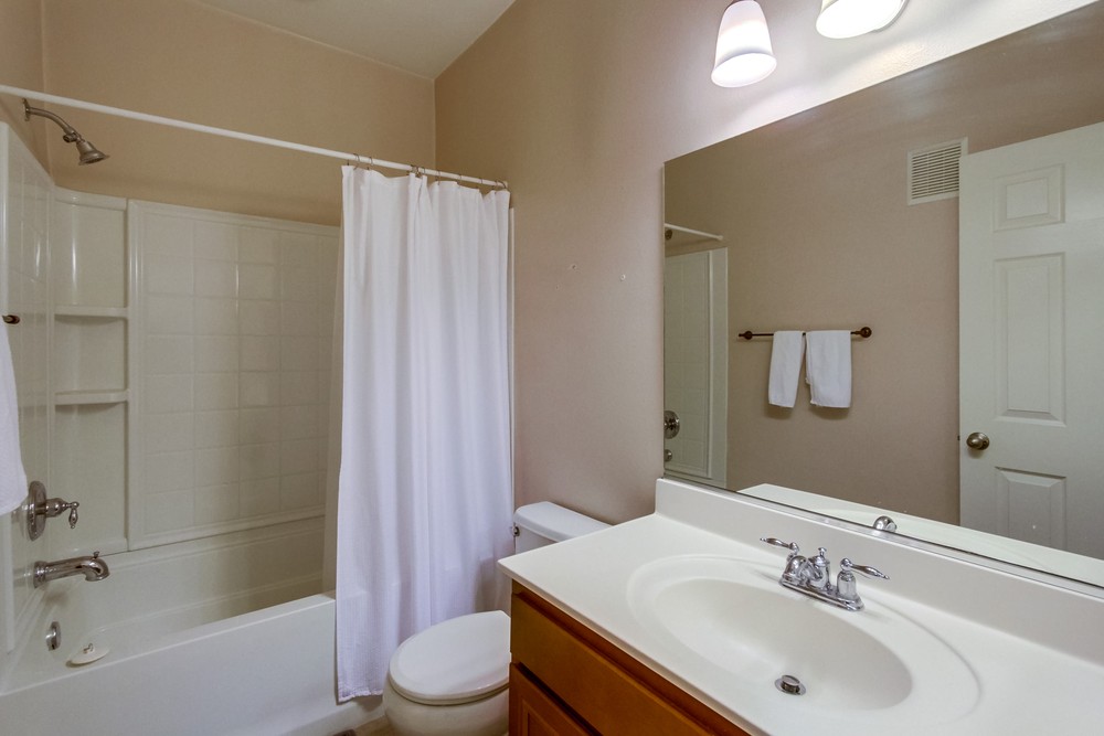 Virtual tour photo 20 of 24 for 16935 Laurel Hill Ln