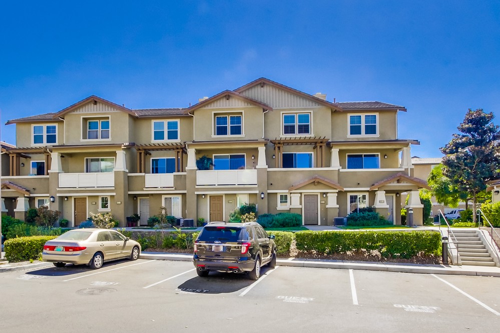 Virtual tour photo 1 of 52 for 16937 Hutchins Landing #82