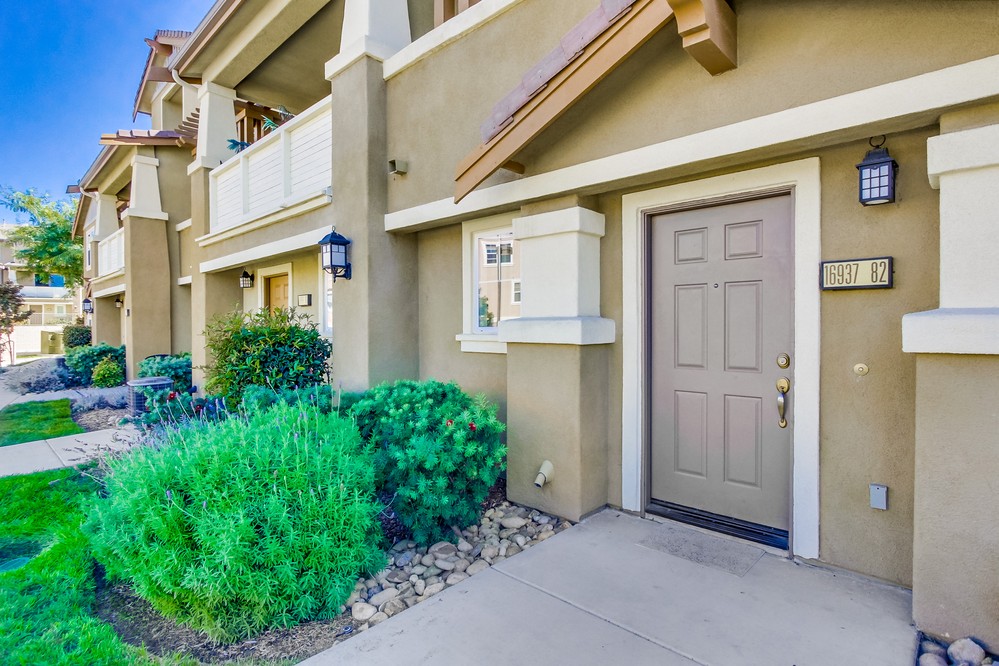 Virtual tour photo 5 of 52 for 16937 Hutchins Landing #82