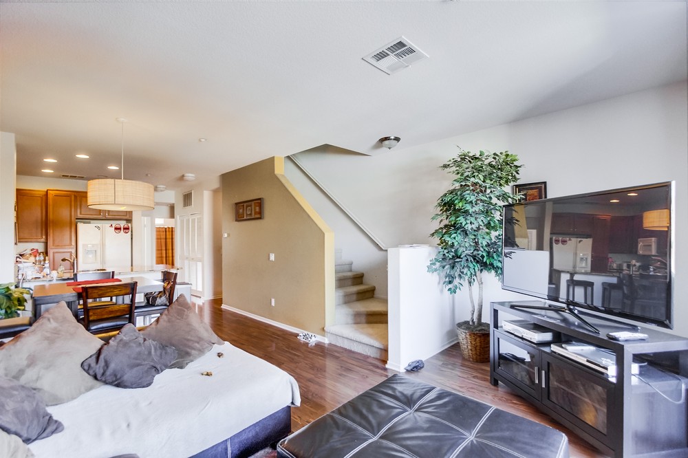 Virtual tour photo 23 of 52 for 16937 Hutchins Landing #82