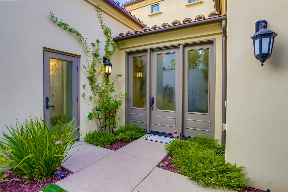Virtual tour photo 7 of 63 for 16938 Blue Shadows Ln