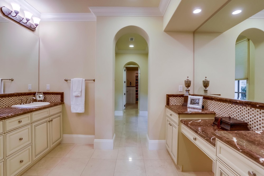 Virtual tour photo 26 of 63 for 16938 Blue Shadows Ln