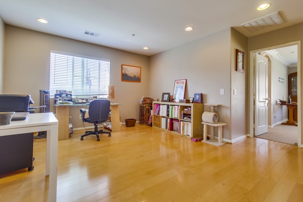 Virtual tour photo 27 of 50 for 16963 New Rochelle Way #55