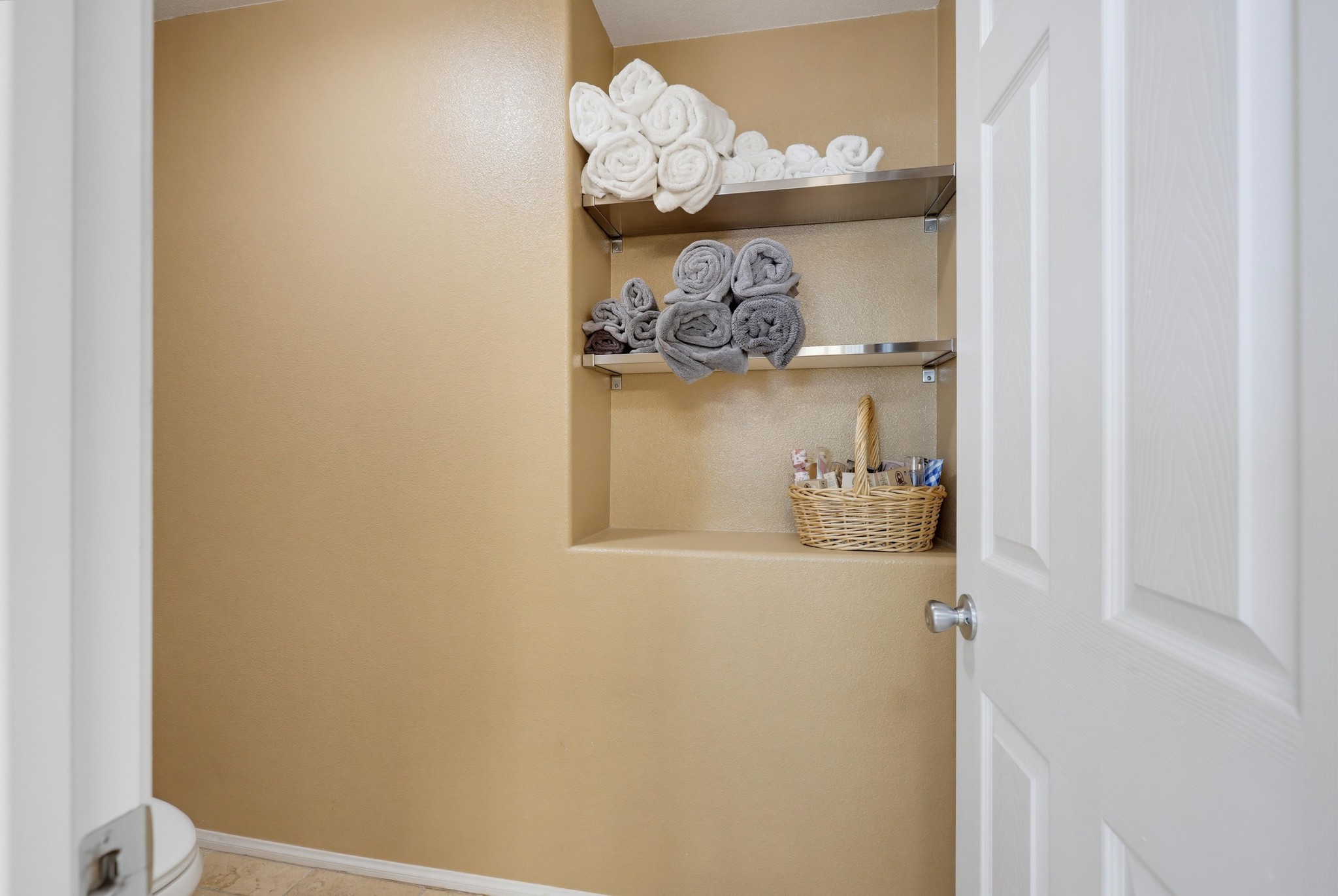 Virtual tour photo 41 of 82 for 17 Quartz Ln