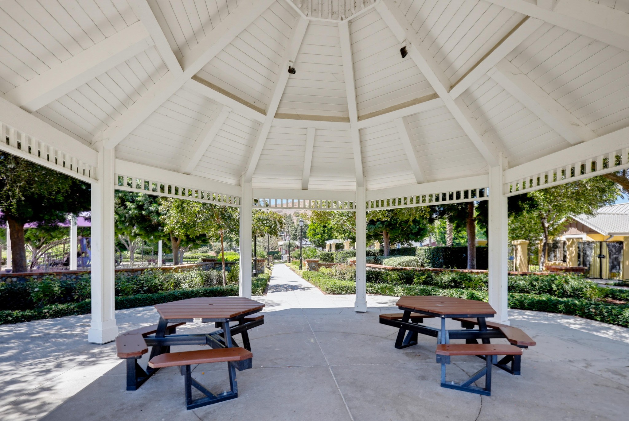 Virtual tour photo 70 of 82 for 17 Quartz Ln