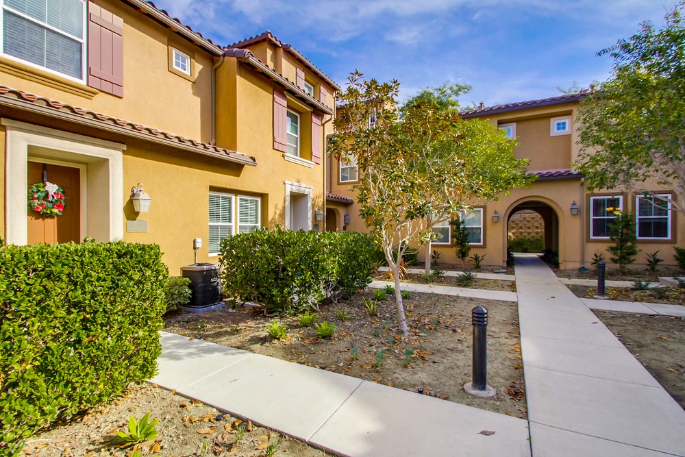 Virtual tour photo 3 of 35 for 17009 Avenida Visalia #11