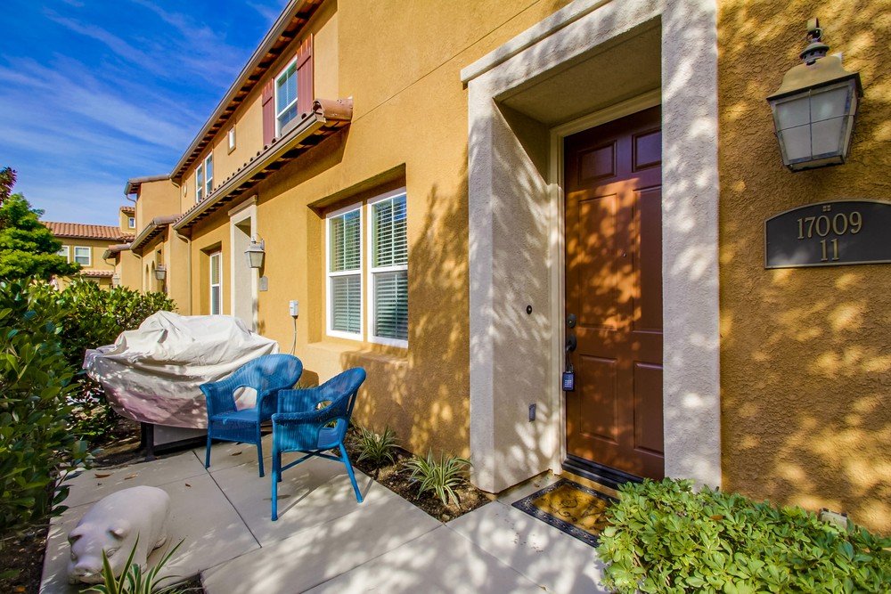 Virtual tour photo 5 of 35 for 17009 Avenida Visalia #11
