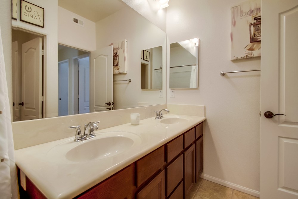 Virtual tour photo 32 of 35 for 17009 Avenida Visalia #11
