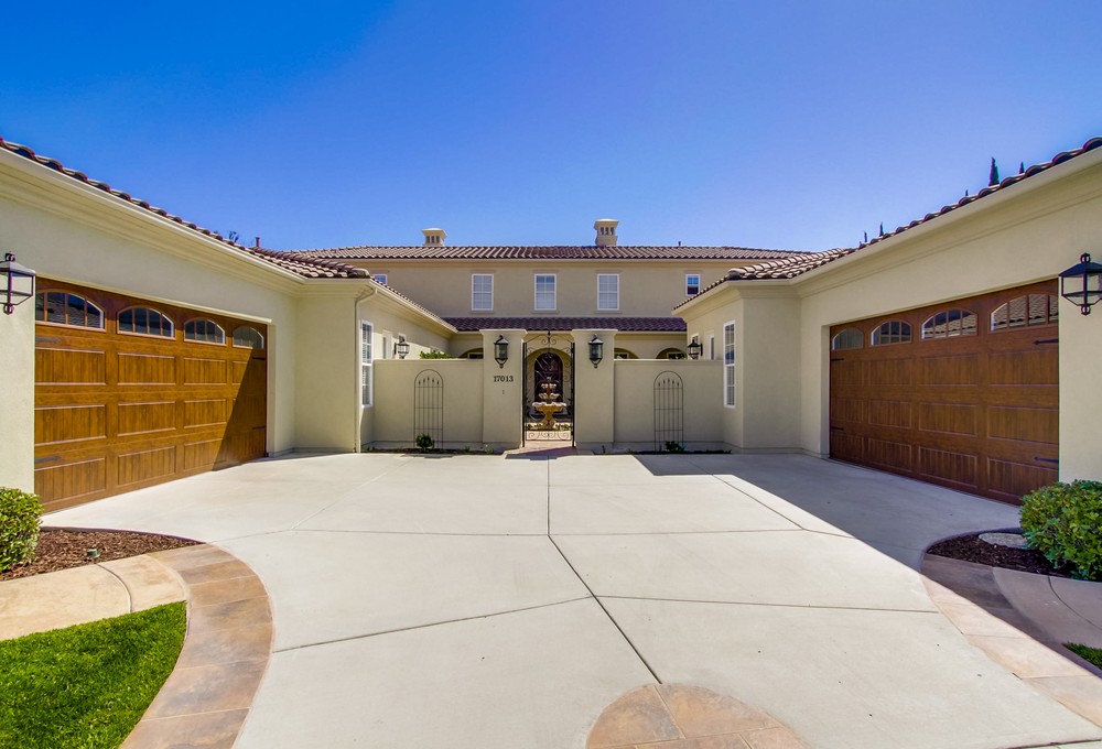 Virtual tour photo 7 of 90 for 17013 Castello Cir