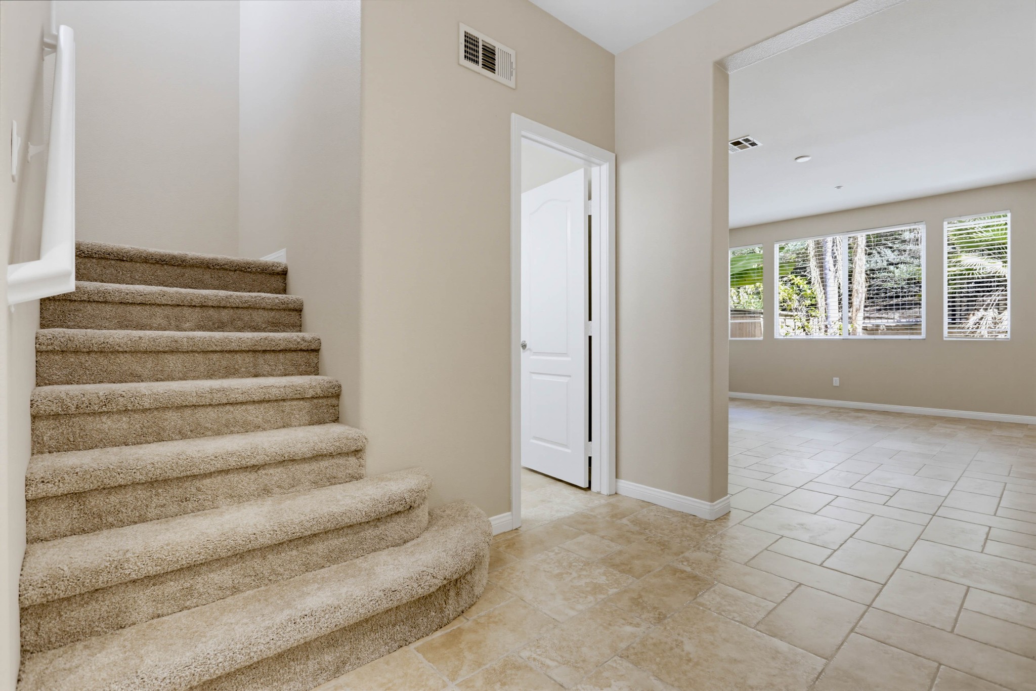 Virtual tour photo 7 of 43 for 17027 New Rochelle Way