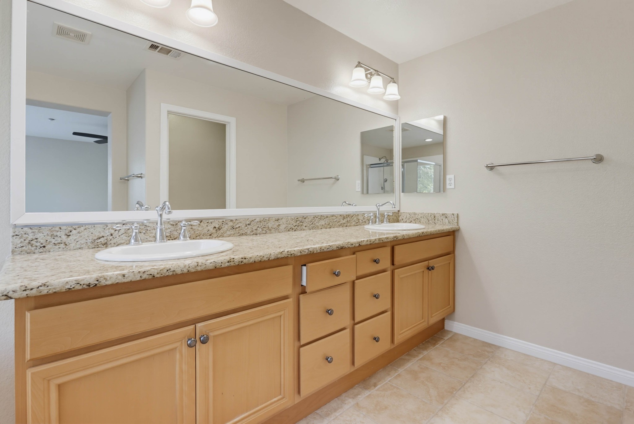 Virtual tour photo 27 of 43 for 17027 New Rochelle Way
