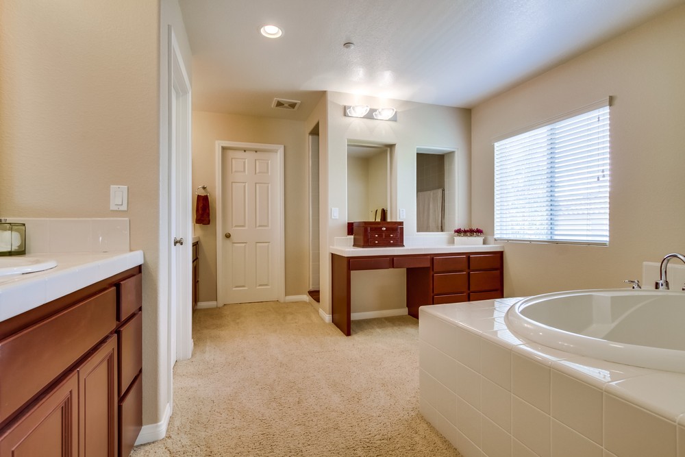 Virtual tour photo 32 of 51 for 17032 Silver Pine Rd