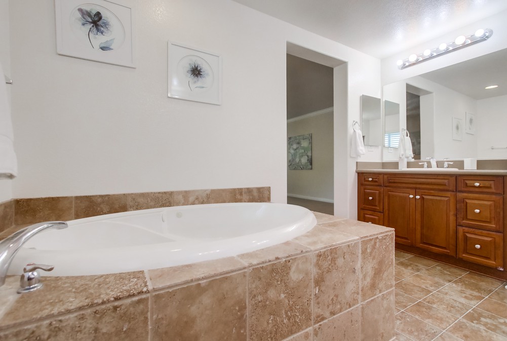 Virtual tour photo 40 of 67 for 17033 Silver Crest Dr