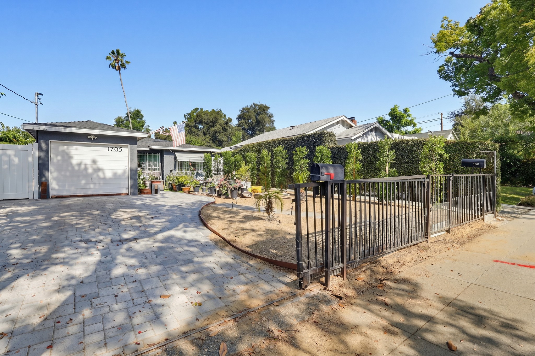 Virtual tour photo 4 of 25 for 1705 N Madison Ave