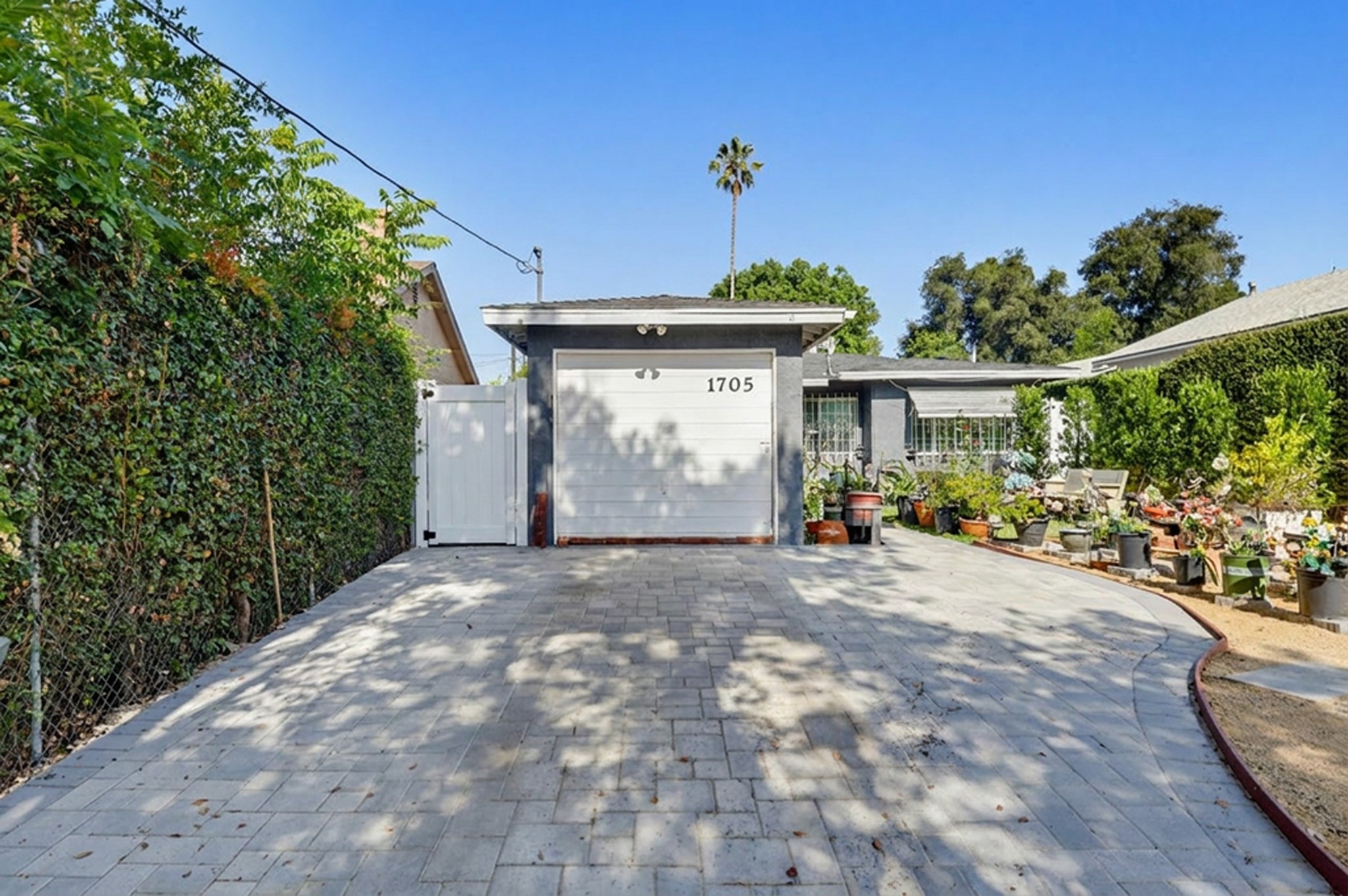 Virtual tour photo 5 of 25 for 1705 N Madison Ave