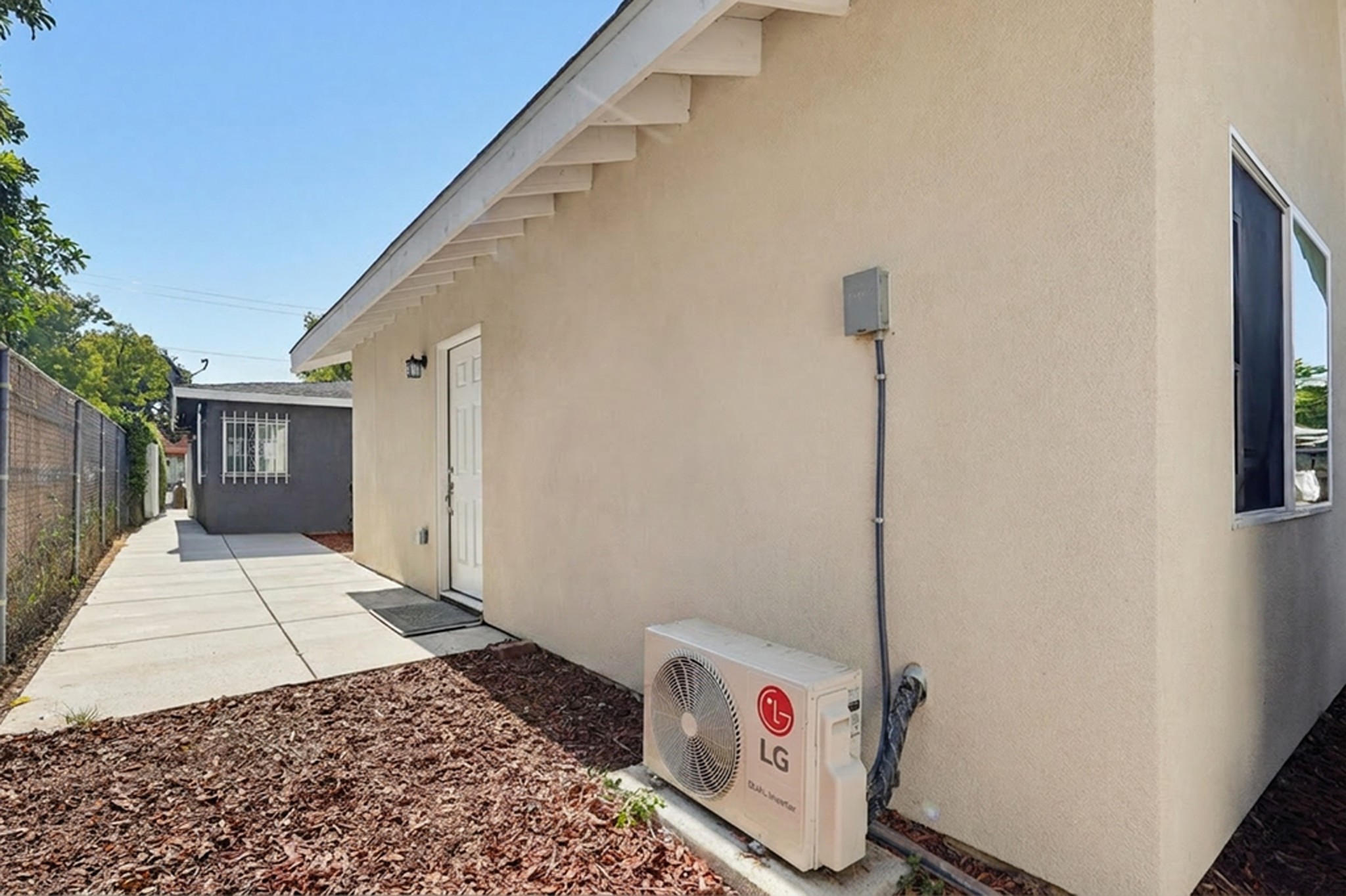 Virtual tour photo 19 of 25 for 1705 N Madison Ave