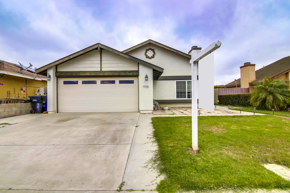 Virtual tour photo 4 of 44 for 1705 Rodear Rd