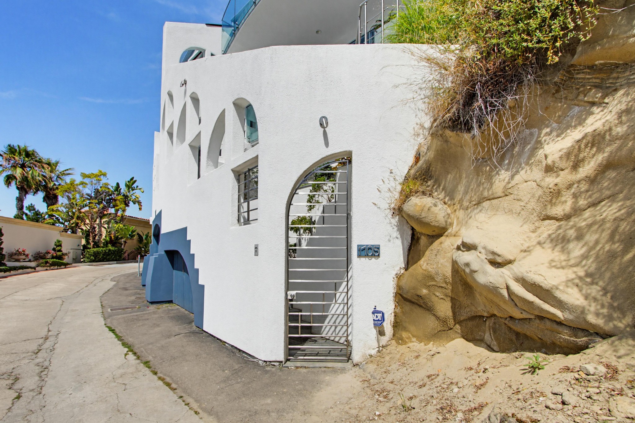 Virtual tour photo 3 of 95 for 1705 Valdes Dr