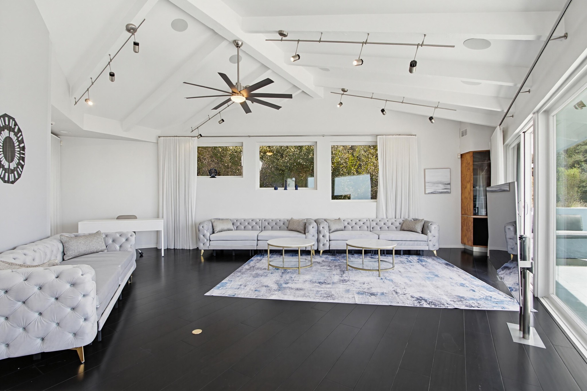 Virtual tour photo 9 of 95 for 1705 Valdes Dr