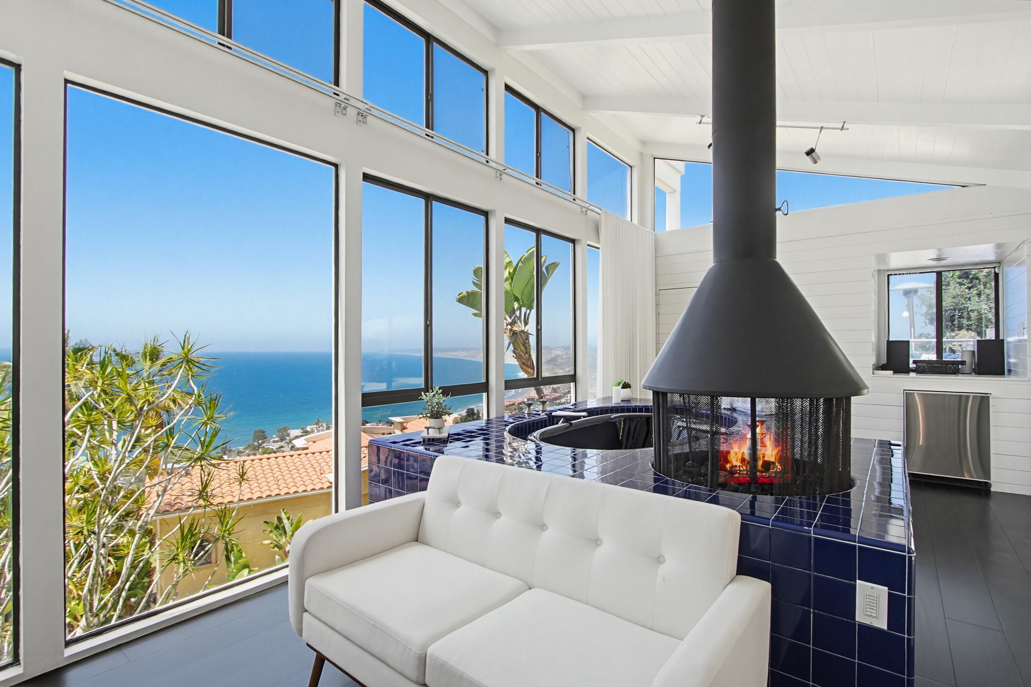 Virtual tour photo 44 of 95 for 1705 Valdes Dr