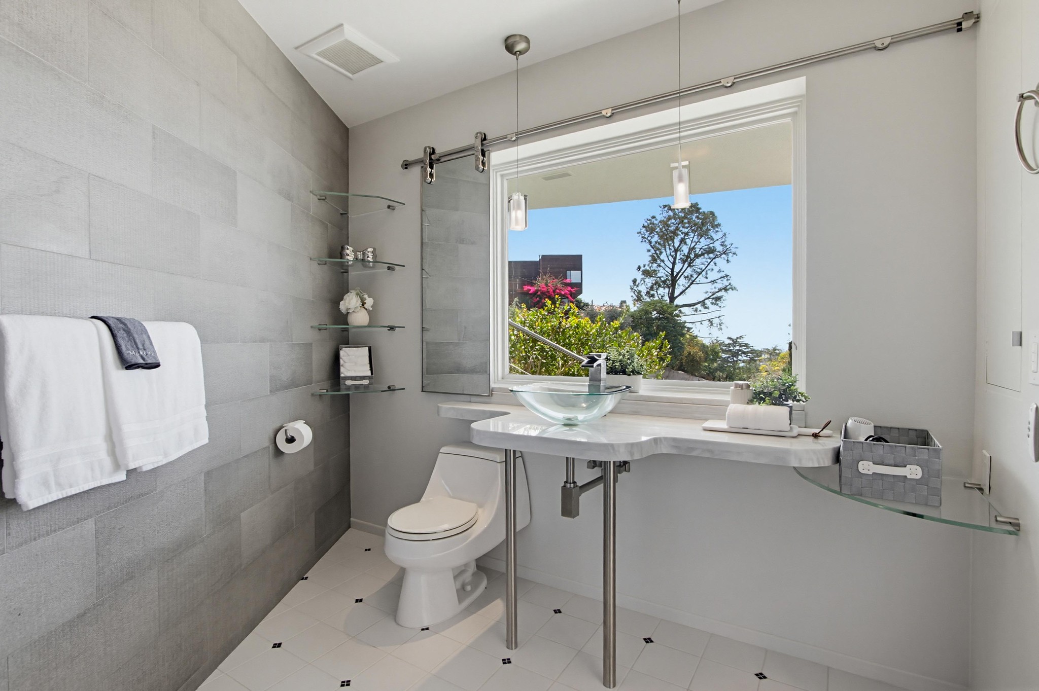 Virtual tour photo 55 of 95 for 1705 Valdes Dr