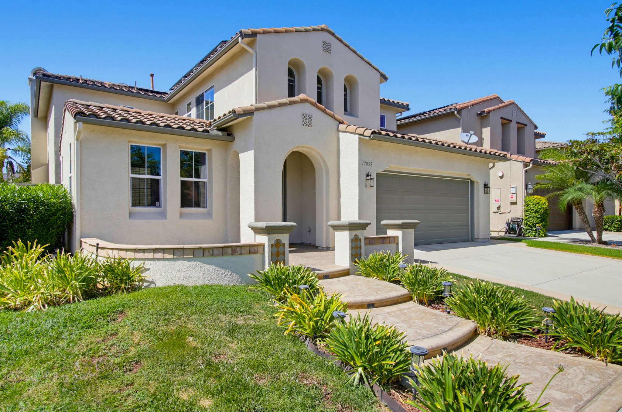 Virtual tour photo 5 of 68 for 17052 Silver Pine Rd
