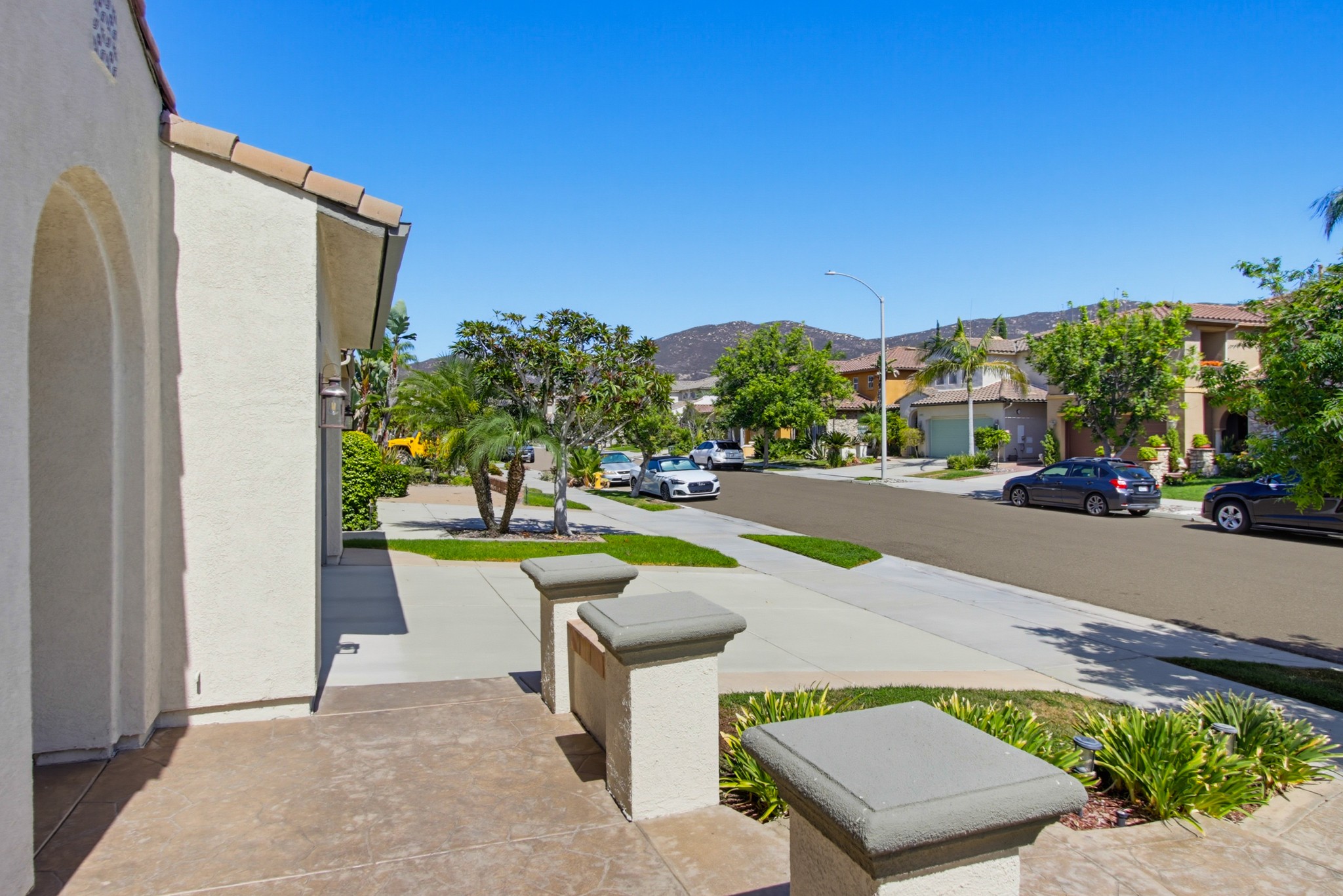Virtual tour photo 7 of 68 for 17052 Silver Pine Rd