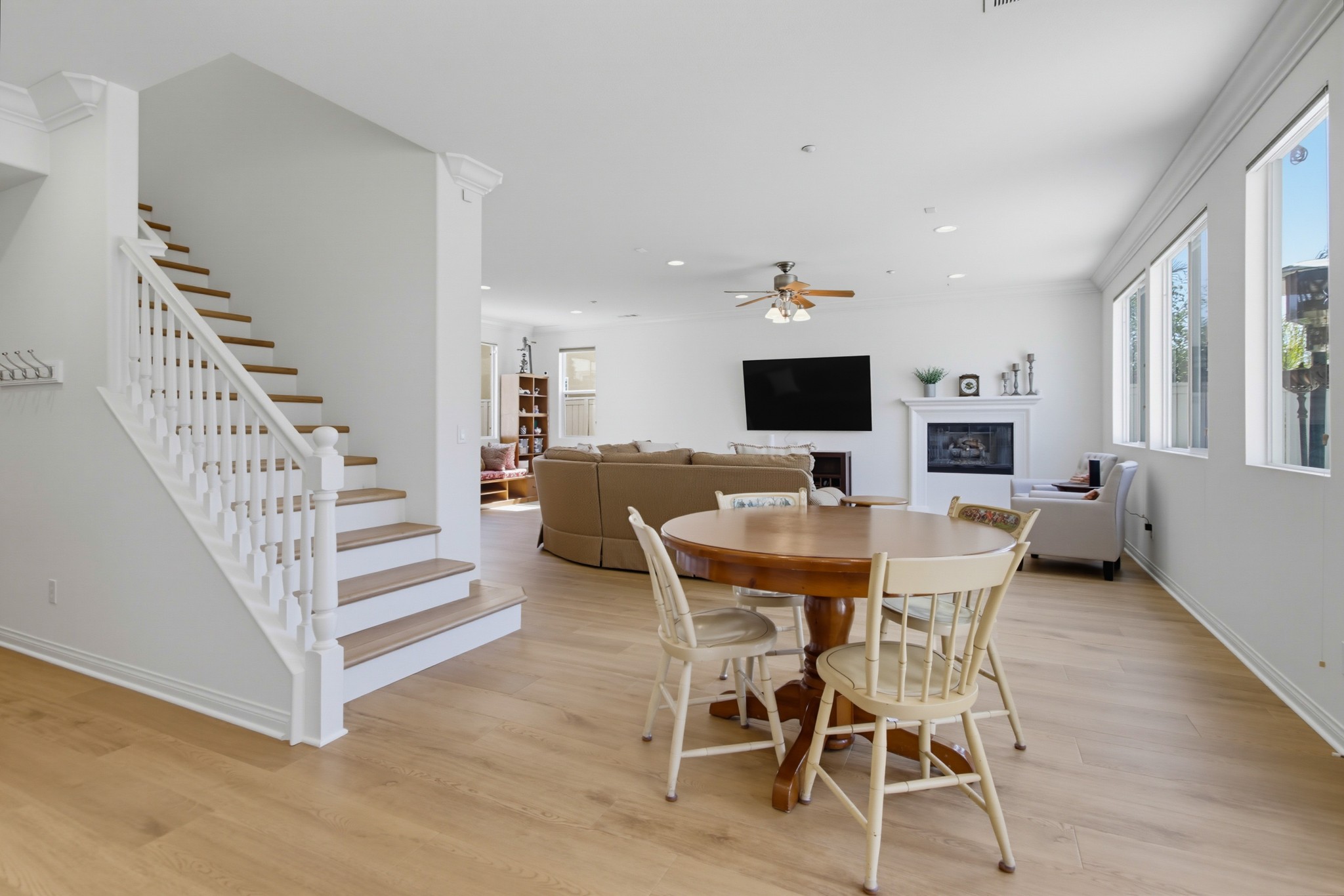 Virtual tour photo 17 of 68 for 17052 Silver Pine Rd