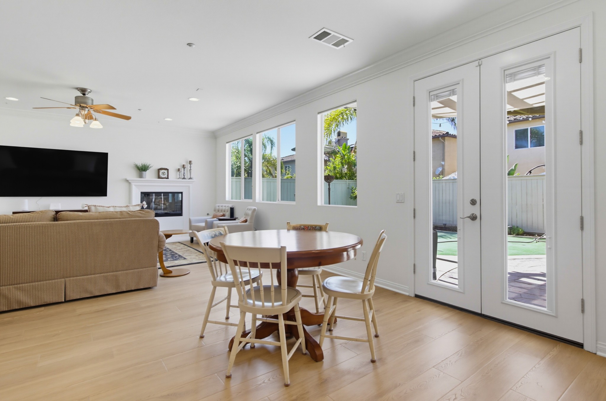 Virtual tour photo 18 of 68 for 17052 Silver Pine Rd