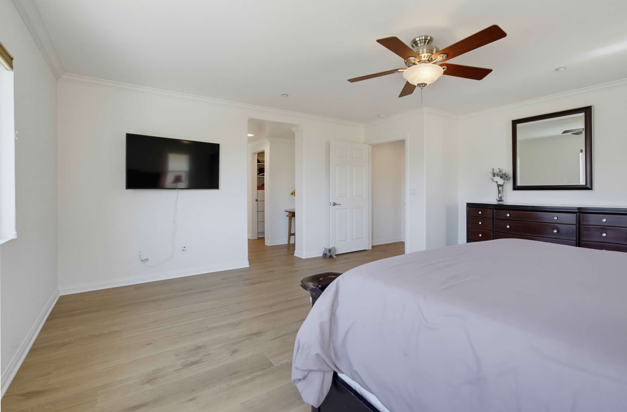 Virtual tour photo 37 of 68 for 17052 Silver Pine Rd