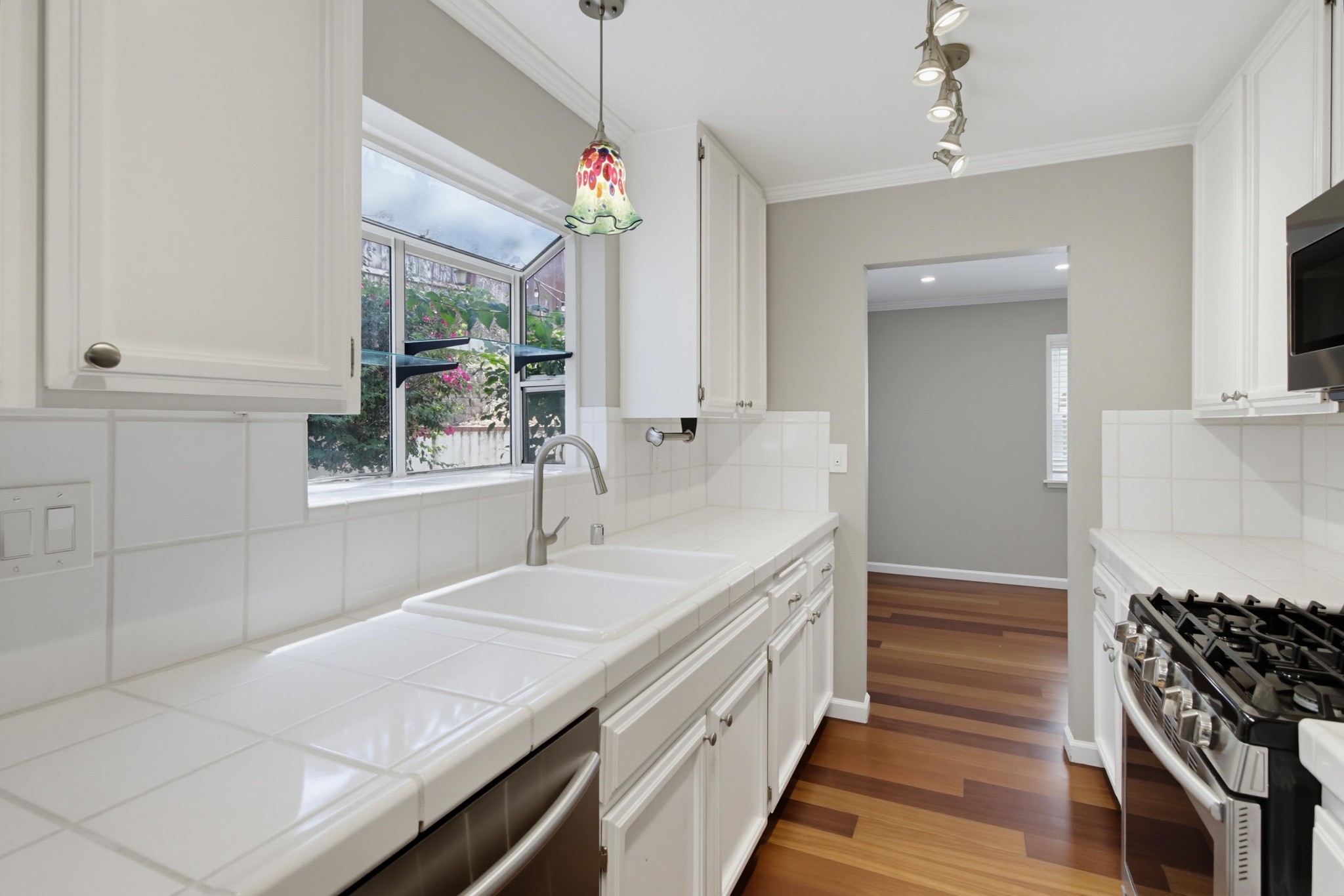 Virtual tour photo 13 of 50 for 1706 S Mammoth Pl