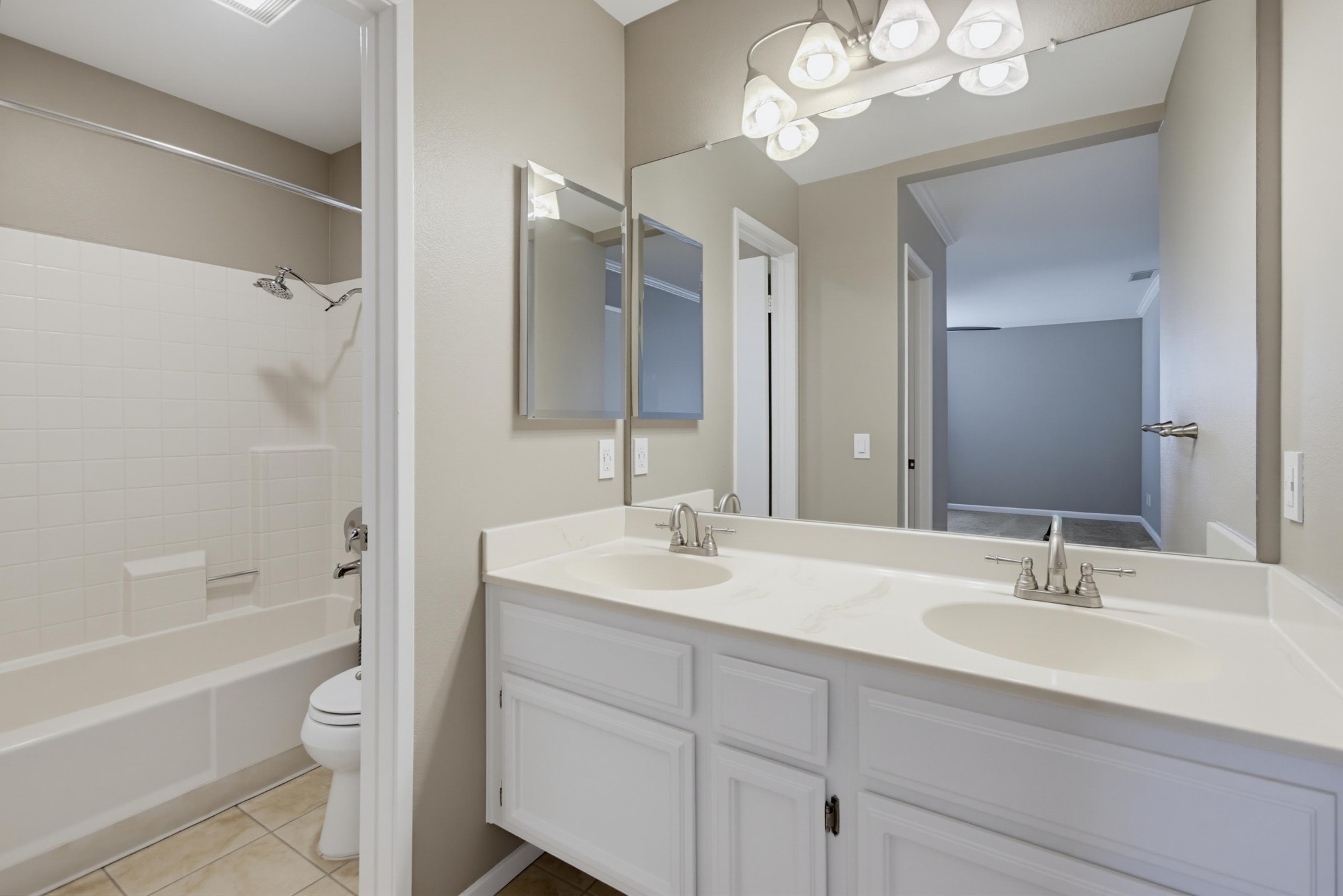 Virtual tour photo 28 of 50 for 1706 S Mammoth Pl