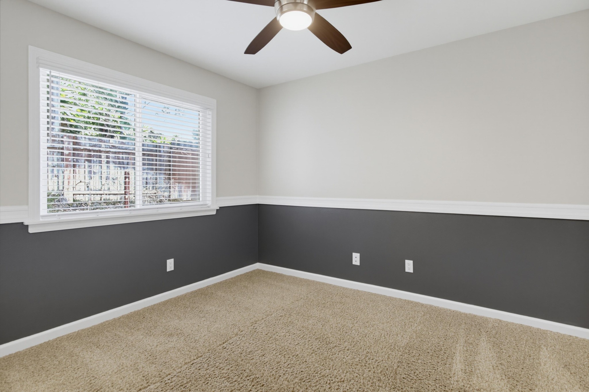 Virtual tour photo 31 of 50 for 1706 S Mammoth Pl
