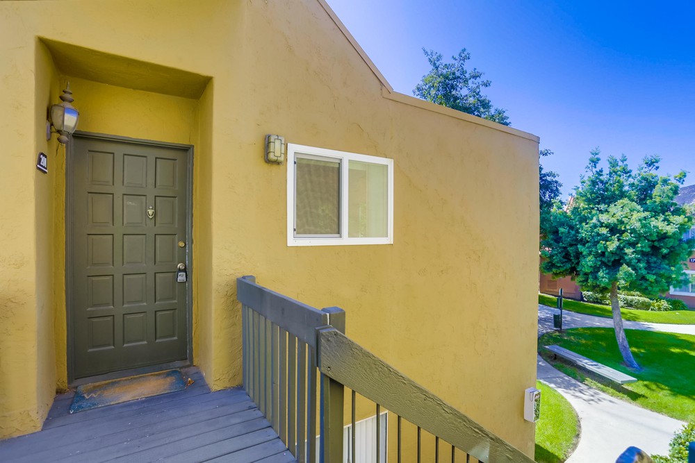 Virtual tour photo 6 of 50 for 17099 W Bernardo Dr UNIT 201