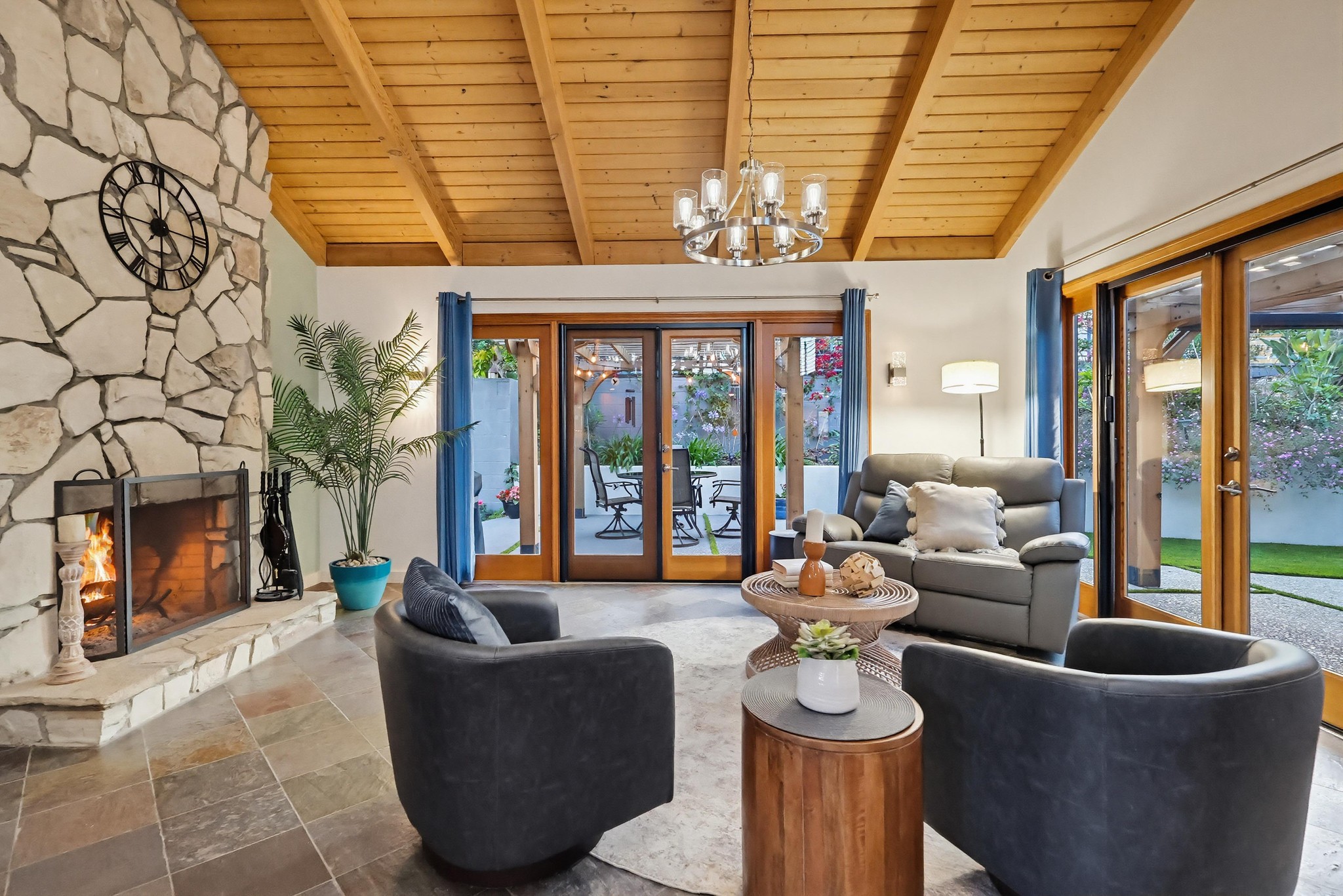 Virtual tour photo 16 of 59 for 1711 Pescadores Ave