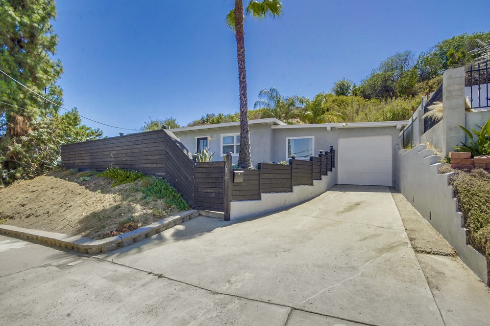 Virtual tour photo 1 of 42 for 1712 Gateway Dr