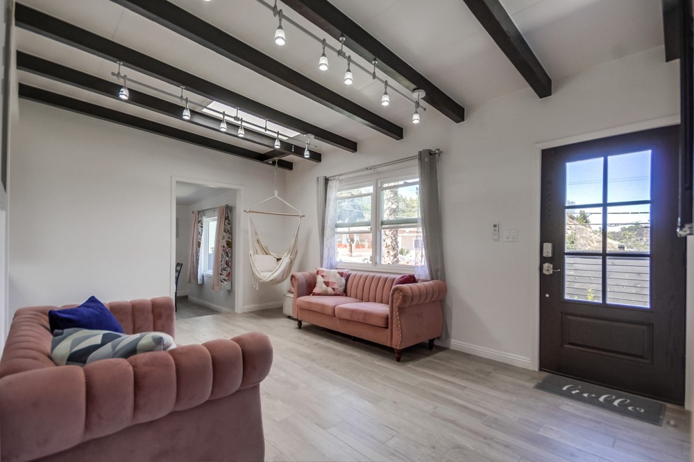 Virtual tour photo 10 of 42 for 1712 Gateway Dr
