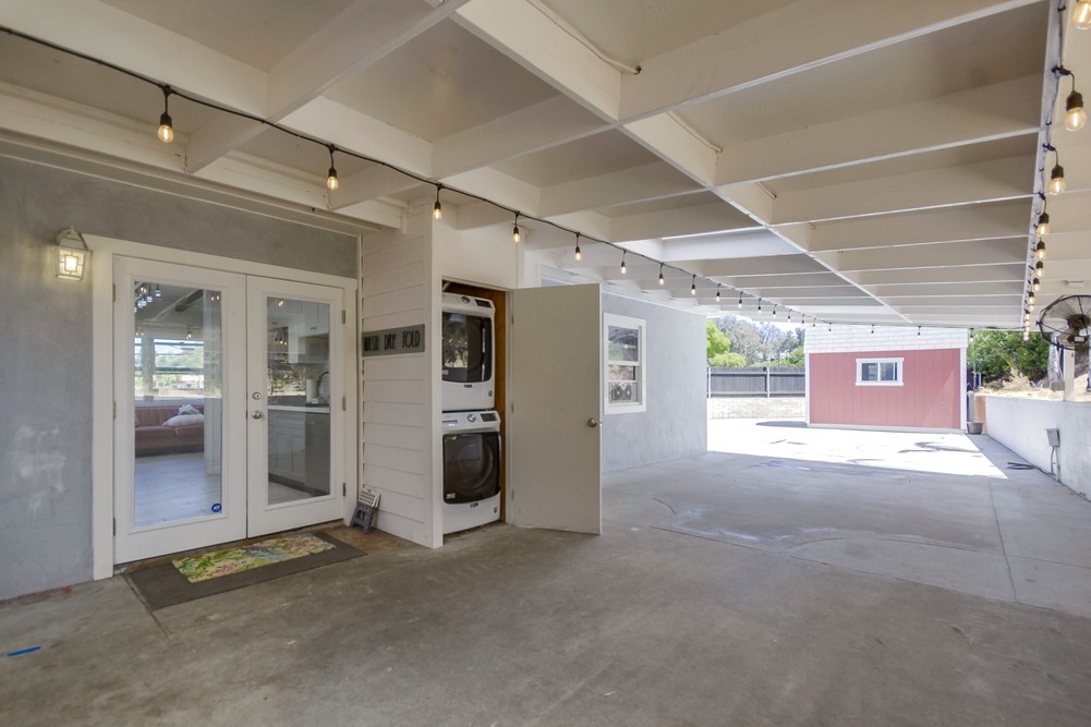 Virtual tour photo 37 of 42 for 1712 Gateway Dr