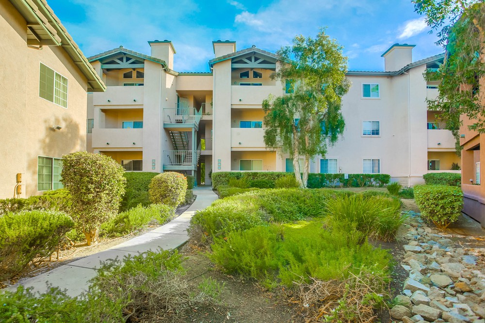 Virtual tour photo 1 of 35 for 17161 Alva Rd UNIT 1513