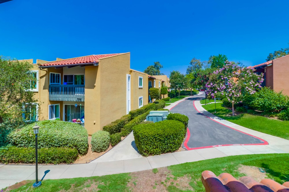 Virtual tour photo 21 of 37 for 17165 W Bernardo Dr UNIT 201
