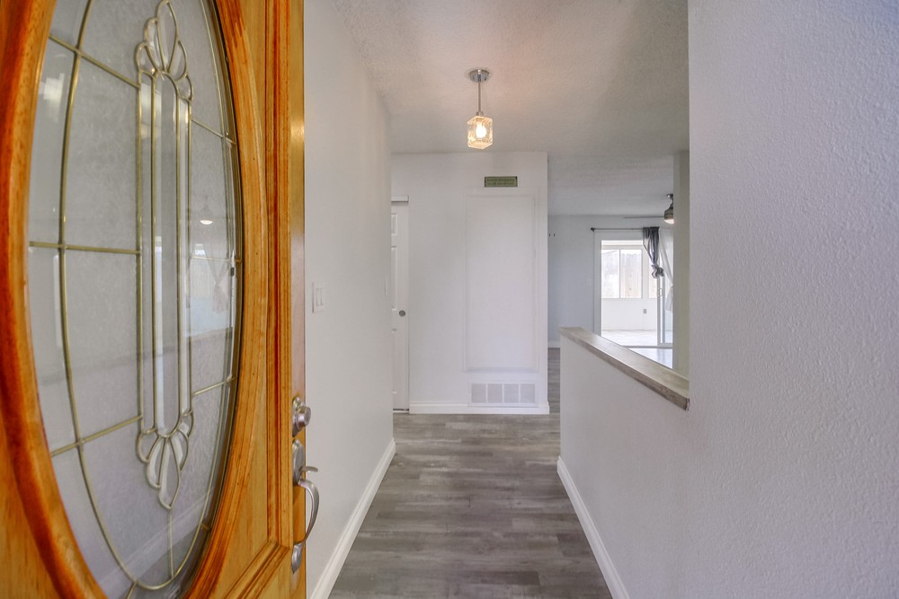 Virtual tour photo 9 of 58 for 1717 Royston Dr