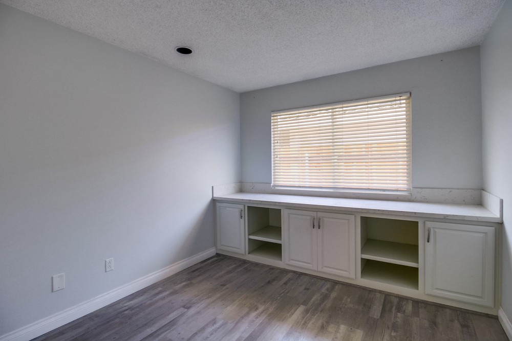 Virtual tour photo 14 of 58 for 1717 Royston Dr